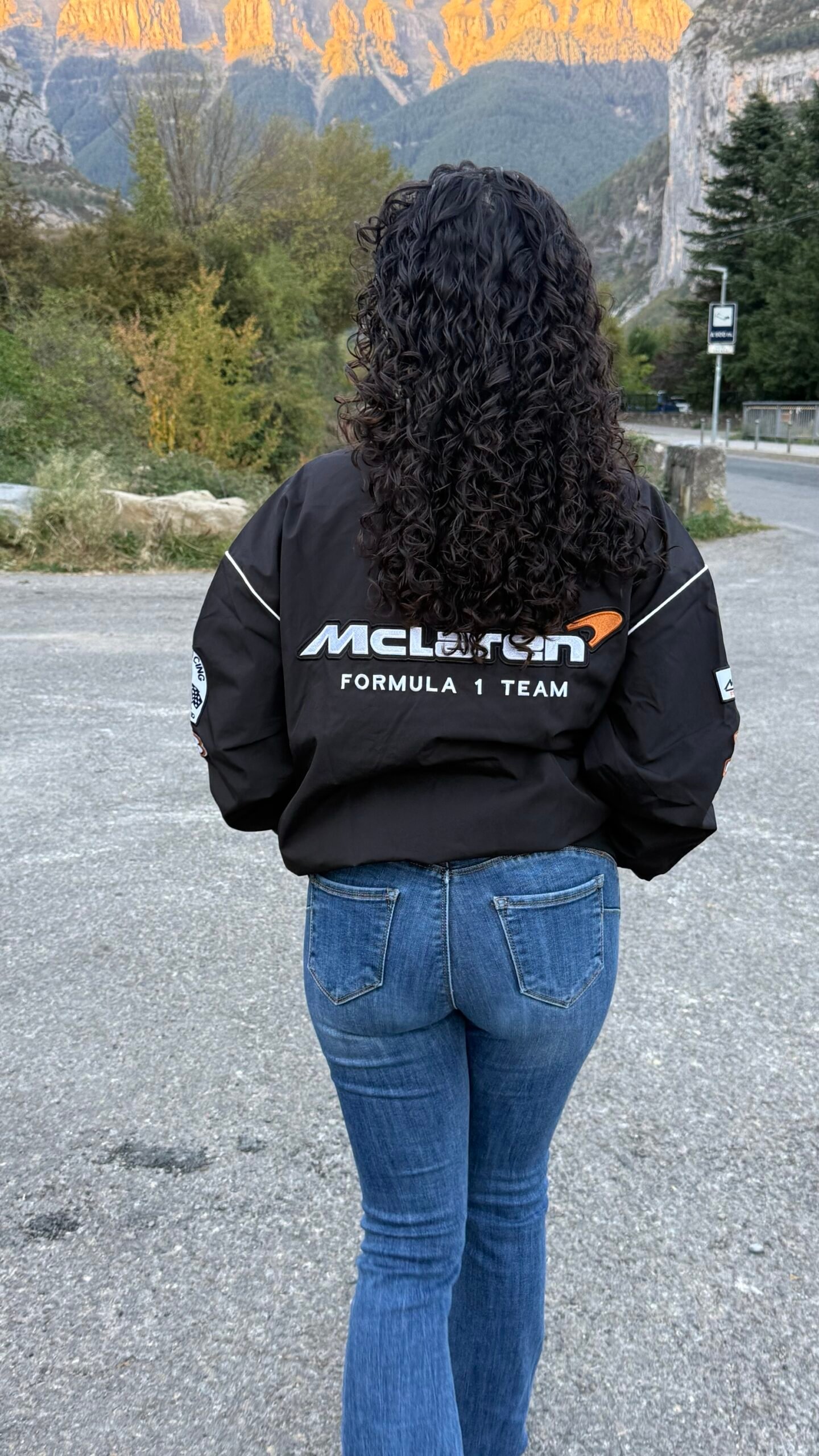 Chaqueta Racing McLaren Vintage – Negra (Bordada) - Imagen 7