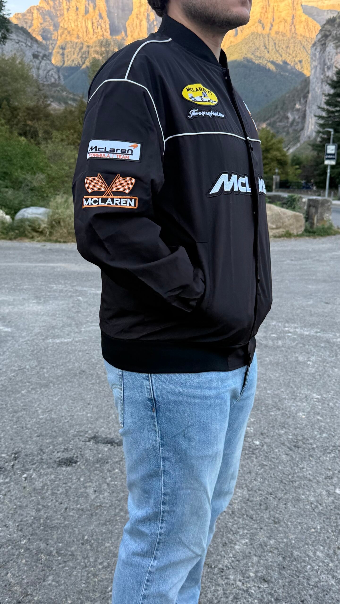 Chaqueta Racing McLaren Vintage – Negra (Bordada) - Imagen 4